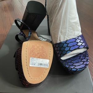 Brand New never worn with box. Vince Camuto Pendry Platform Size 7.5